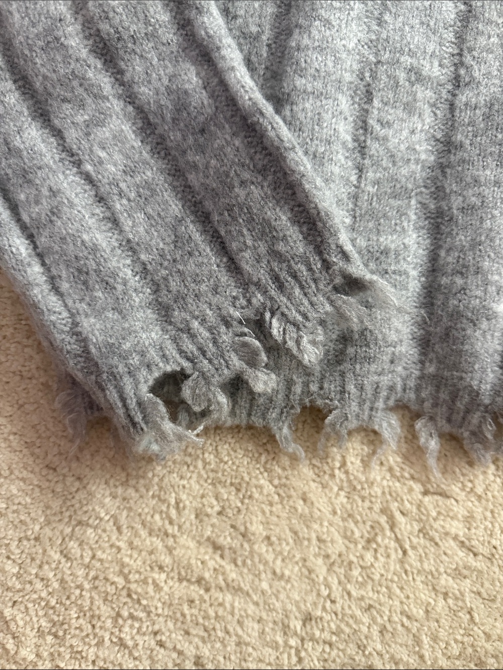 Double Zero Gray Cropped V-Neck Button Cardigan - Picture 4 of 5